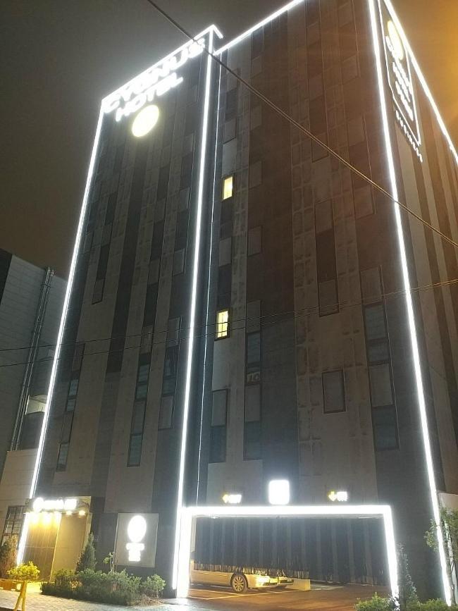 Cygnus Hotel Asan Luaran gambar