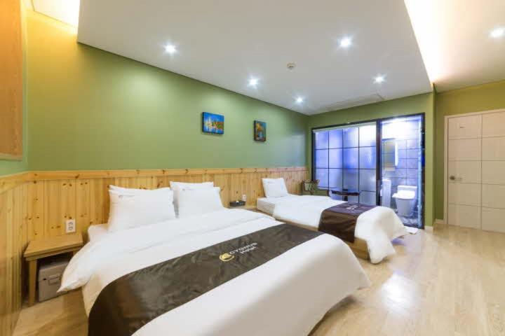 Cygnus Hotel Asan Luaran gambar